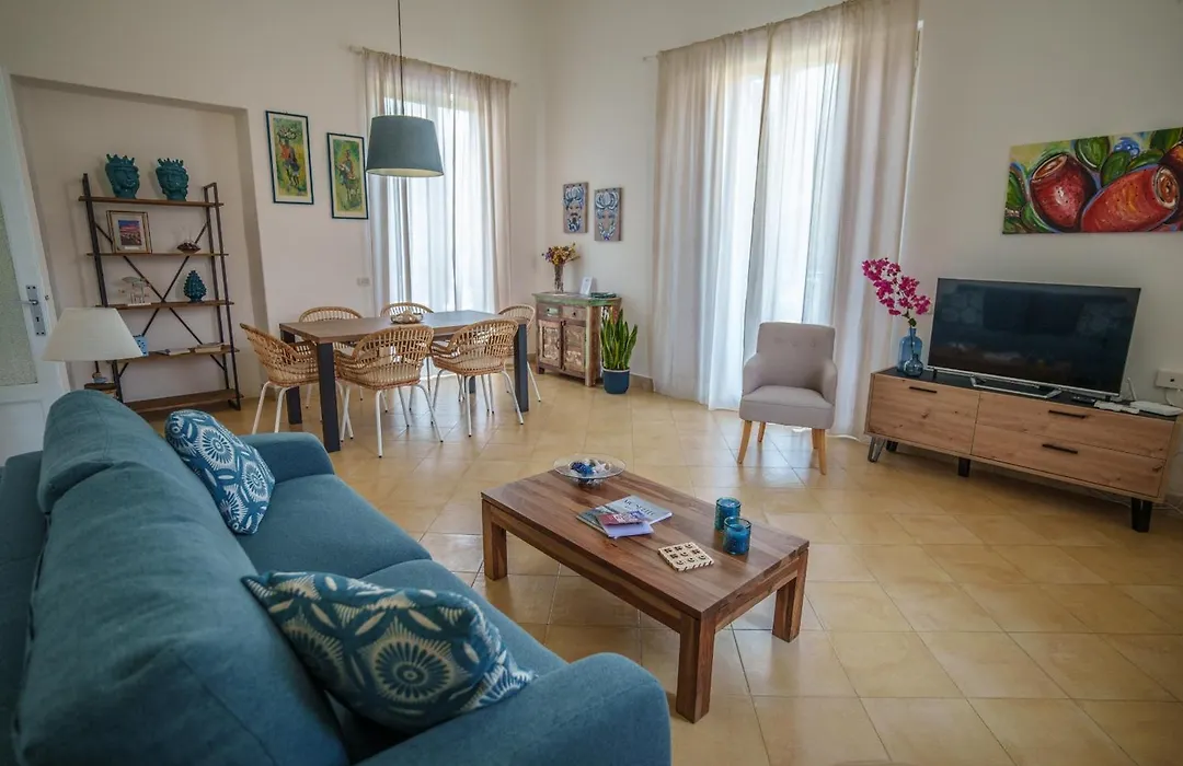 Le Vele Mondello, villa a due passi dal mare-1