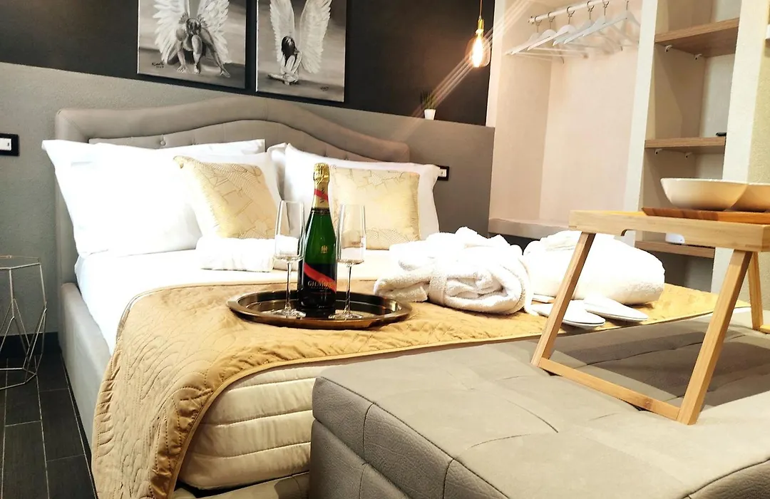 Ti Scialii Suites Rooms And Relax-1