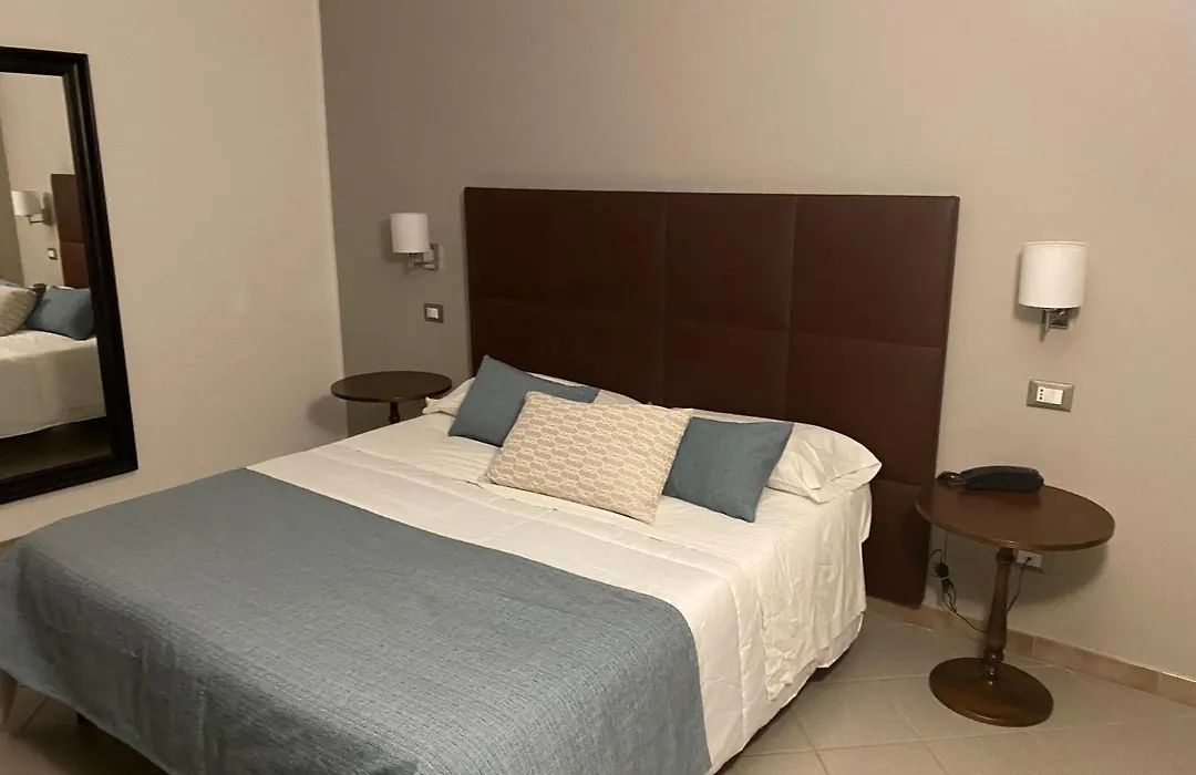 Hotel Moderno-1