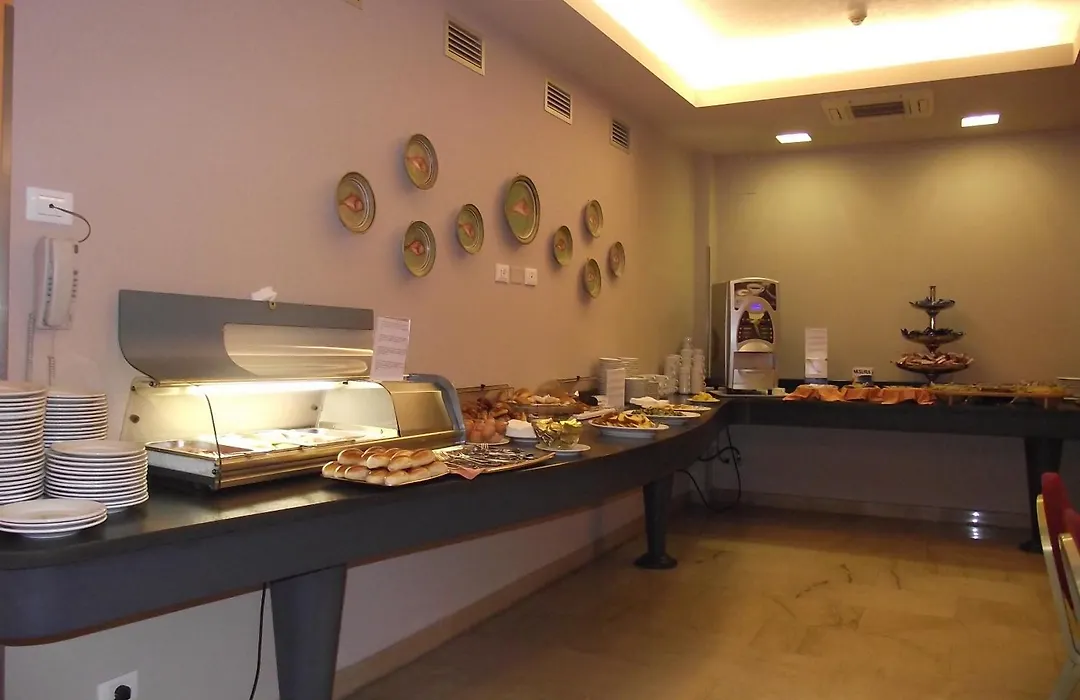 Hotel Mediterraneo-1