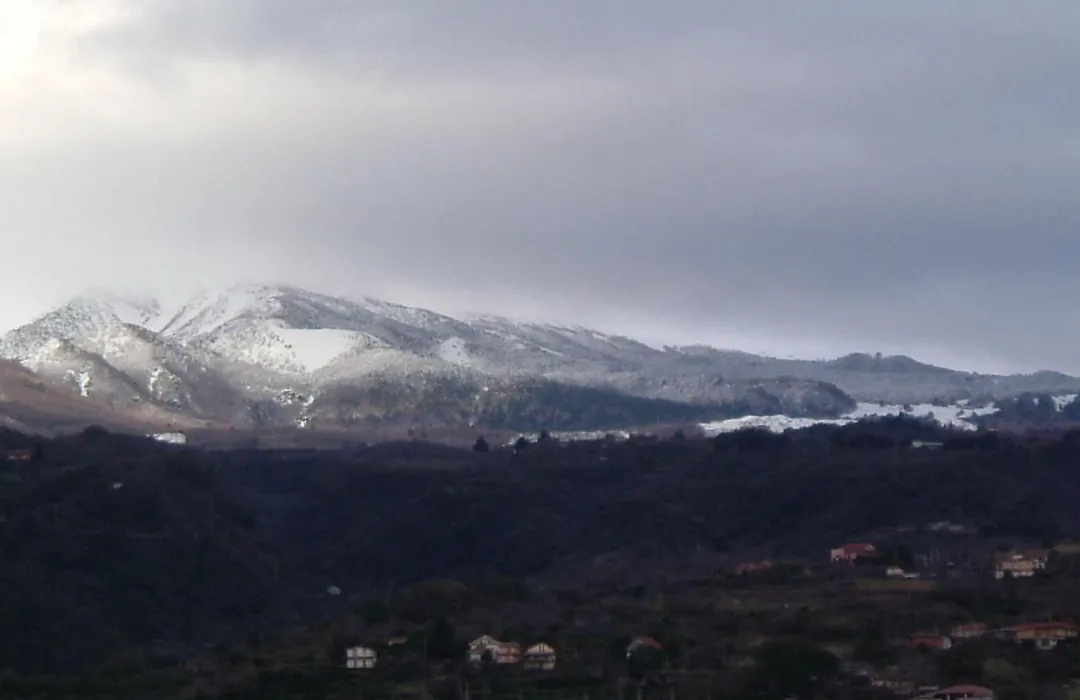 IL Ciliegio Dell 'Etna-1