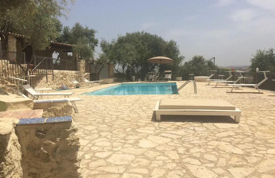 Agriturismo Roba Degli Ulivi-1
