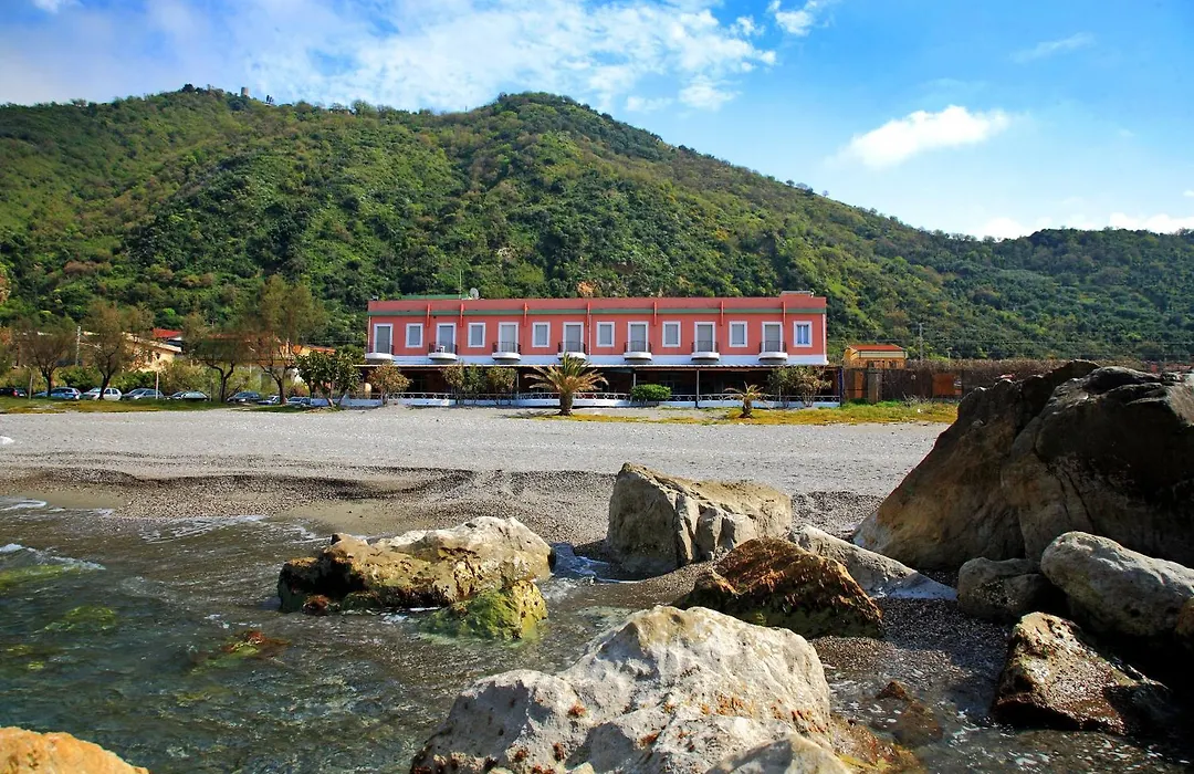 Hotel Ristorante La Scogliera - NUOVA GESTIONE-1