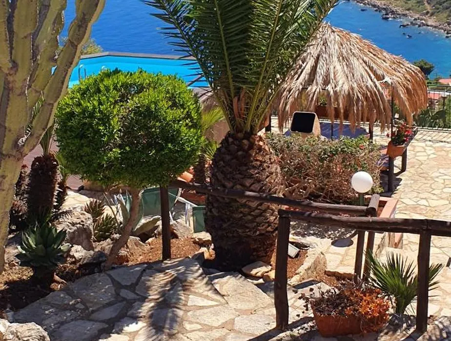 Palma Dello Zingaro-1