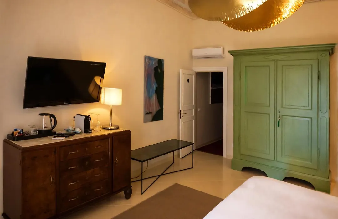 Aria Rooms And Terrace-1