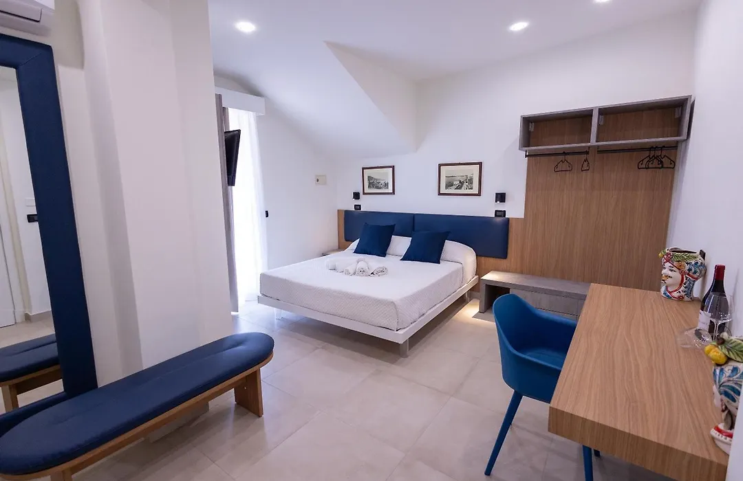 Villa Iris-1