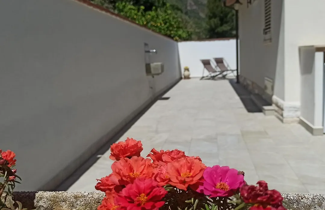 Mediterraneo Rooms-1
