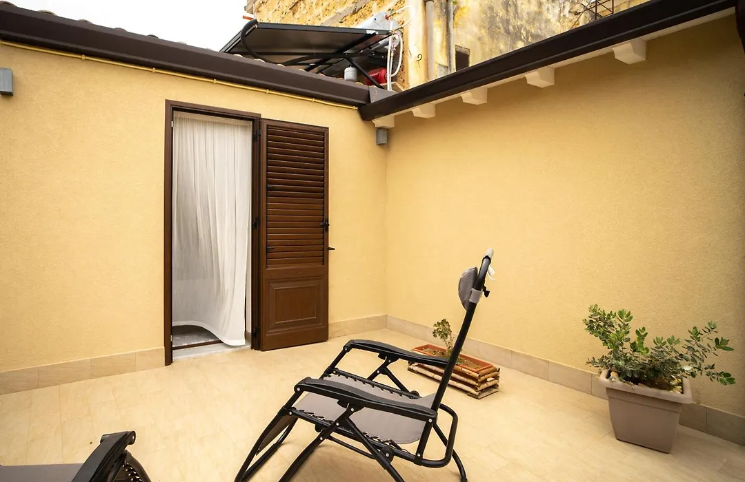 Arte In Villa Casa Vacanza-1