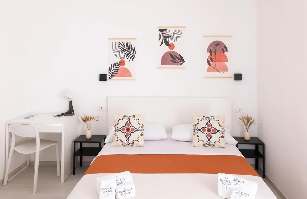 La Trinacria Rooms-1