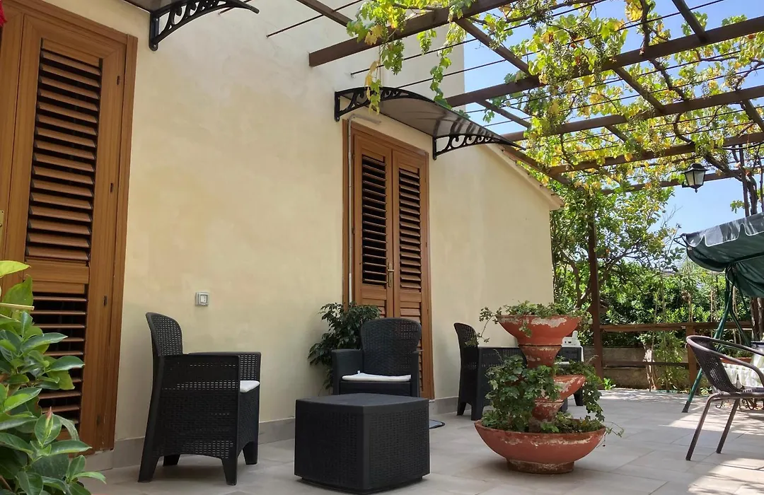 Casa Himera Fontane Bianche-1