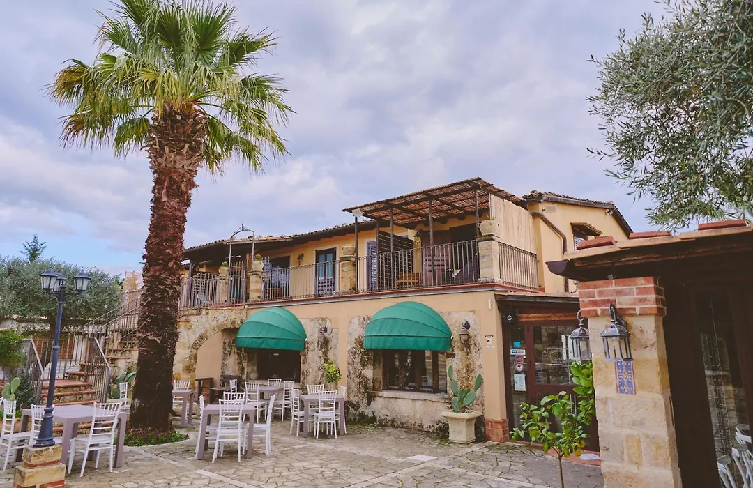 B&B Casale degli Ulivi-1