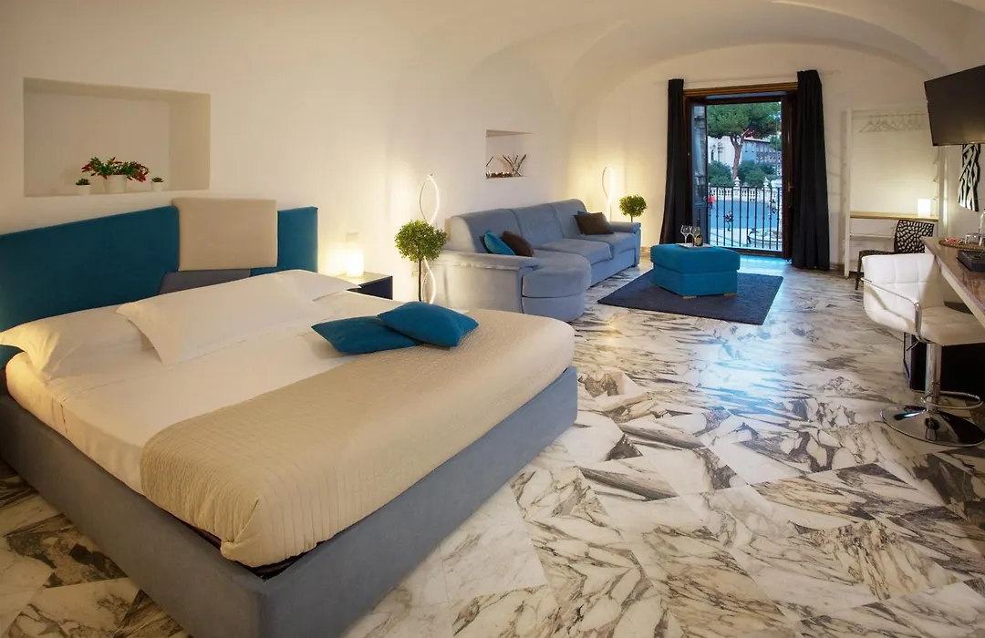 Le Suites Del Duomo House-1