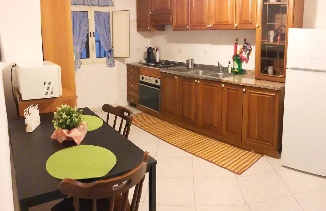 Large Double Room In Catania, B&B Le Voci Del Mercato-1