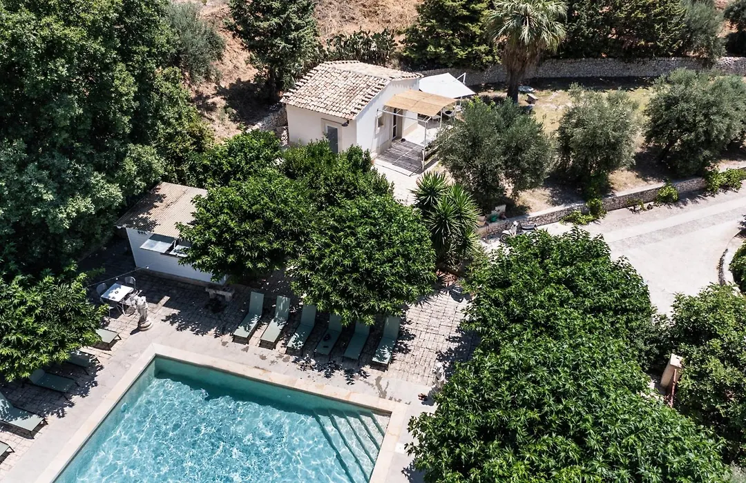 Agriturismo Val Di Noto-1