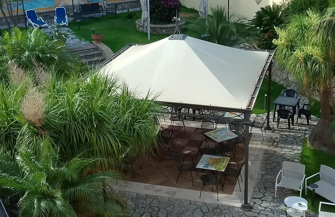 Hotel Garibaldi-1
