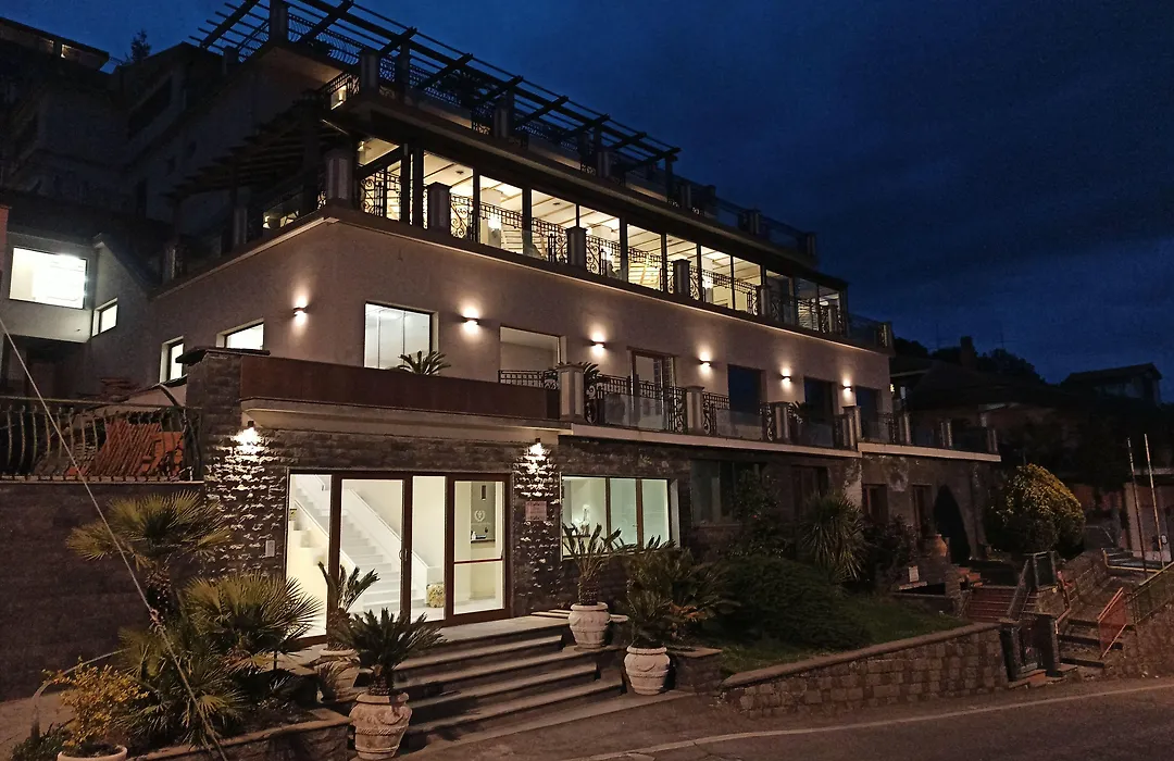 Hotel Primavera Dell'Etna-1
