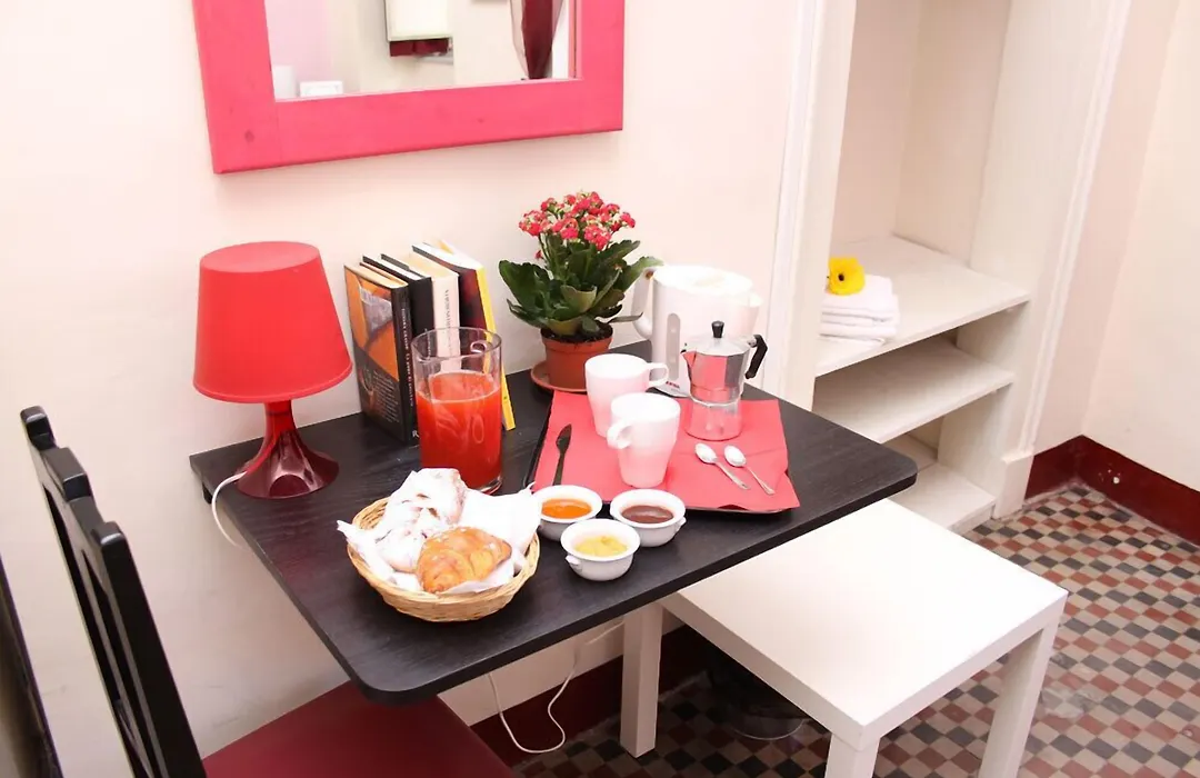 Gianluca'S Room-1