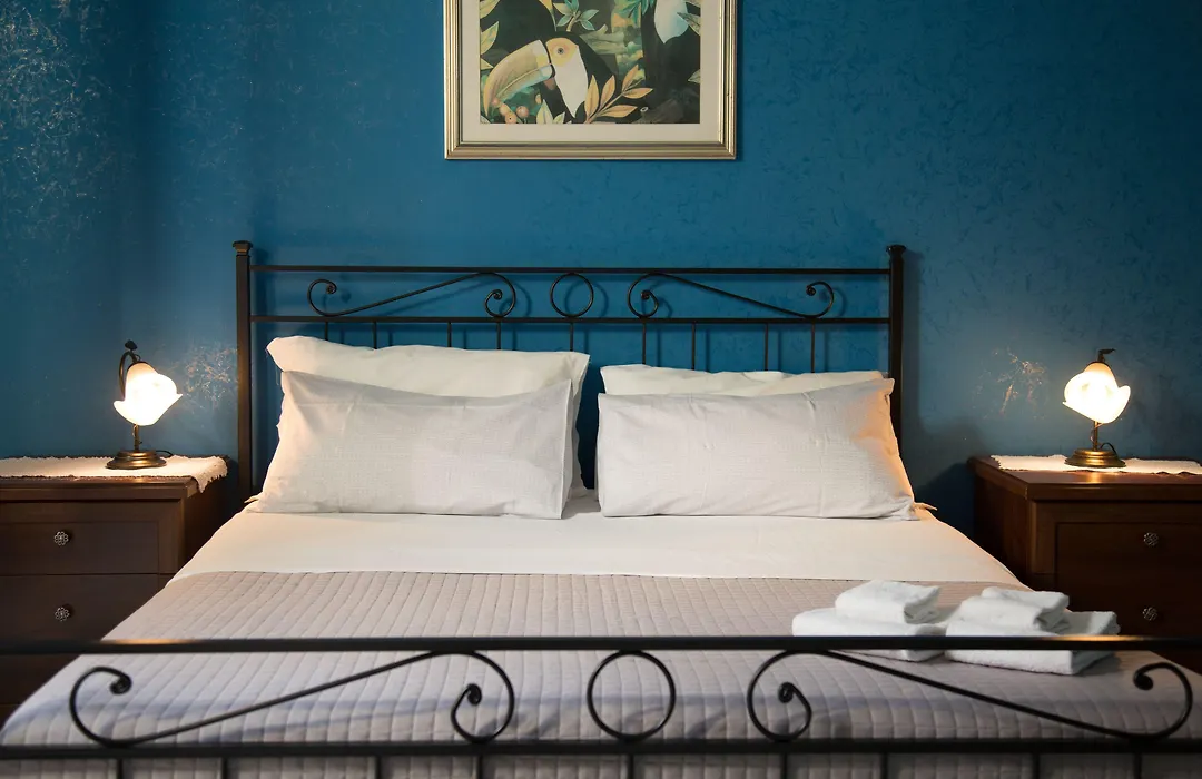Catania Inn Rooms-1