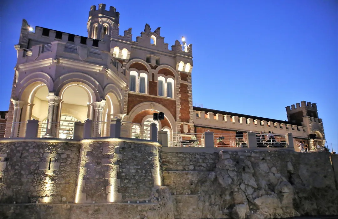 Castello Tafuri-1