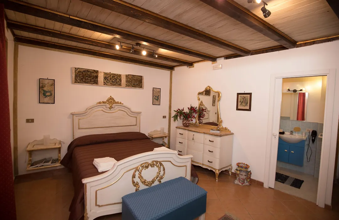Cannatella'S Mansion-1