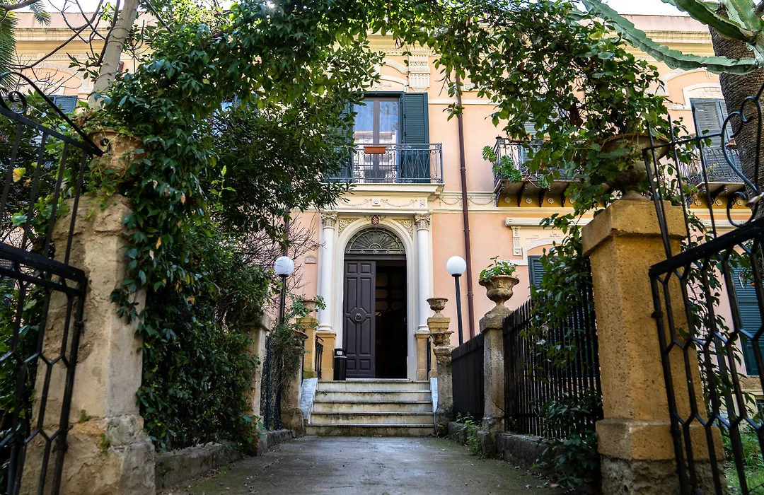B&B Mansion Villa Pirandello-1
