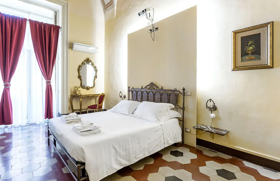 Let'S B&B-1
