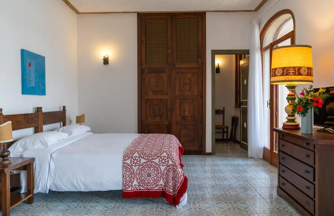 Hotel Carasco-1