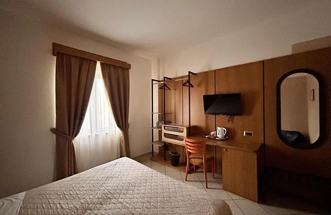 Hotel Al Faro-1