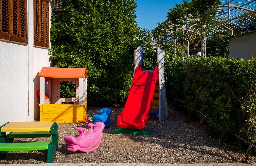 Testa di Monaco - Basic Beach Accommodations-1