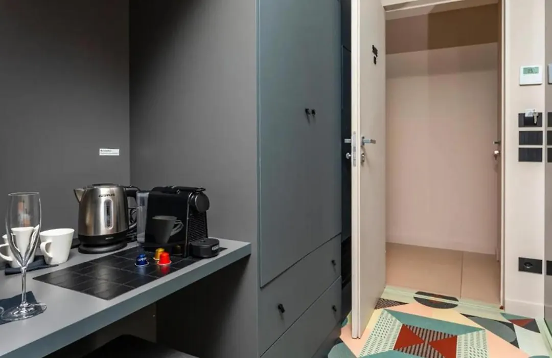 Zoe Luxury Suites-1