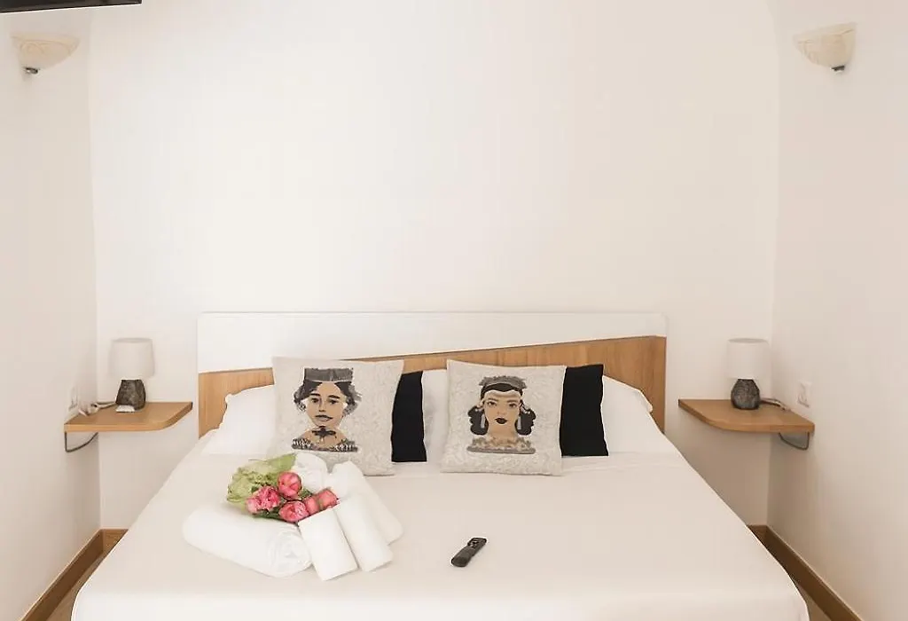 Centro-Archimede Rooms-1