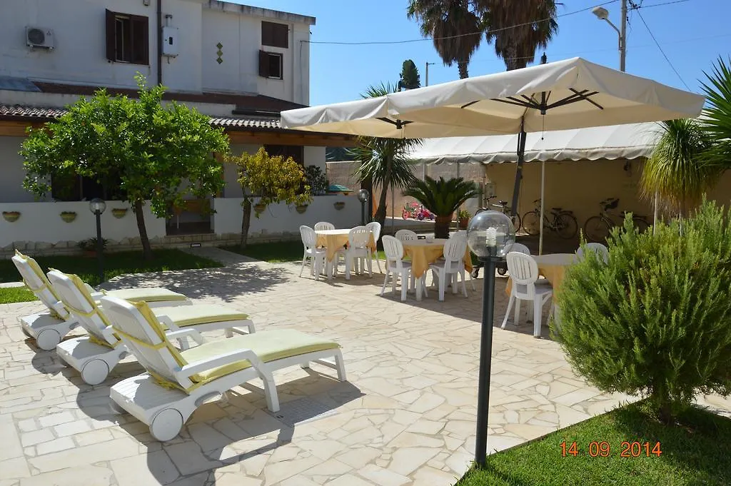 Mare e Sole Villa Urso-1