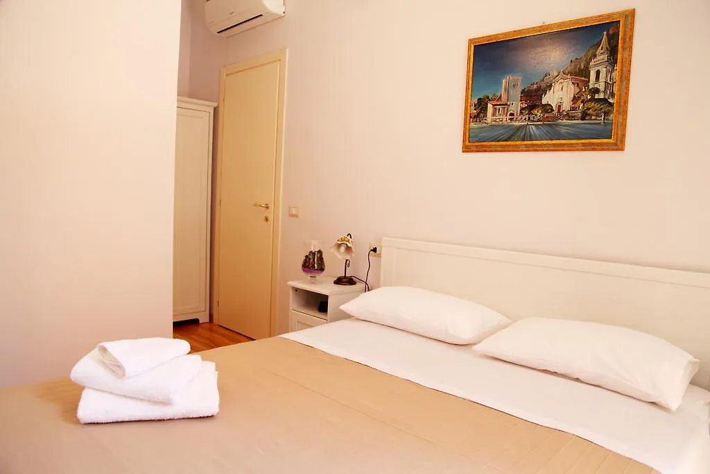 Bed & Breakfast Duomo Di Taormina-1