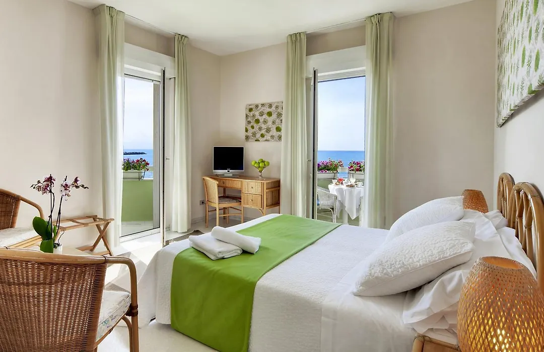 Hotel Mida-1