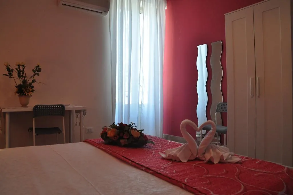 B&T Holiday House-1