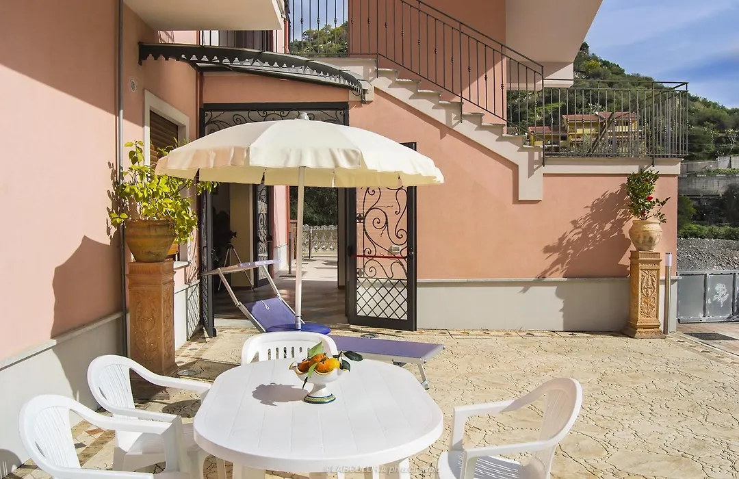 Residence Villa Mare Taormina-1