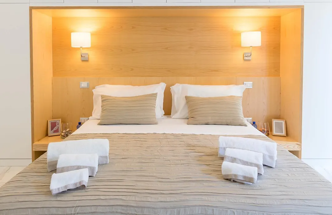 Luxury Suite Corso Umberto-1