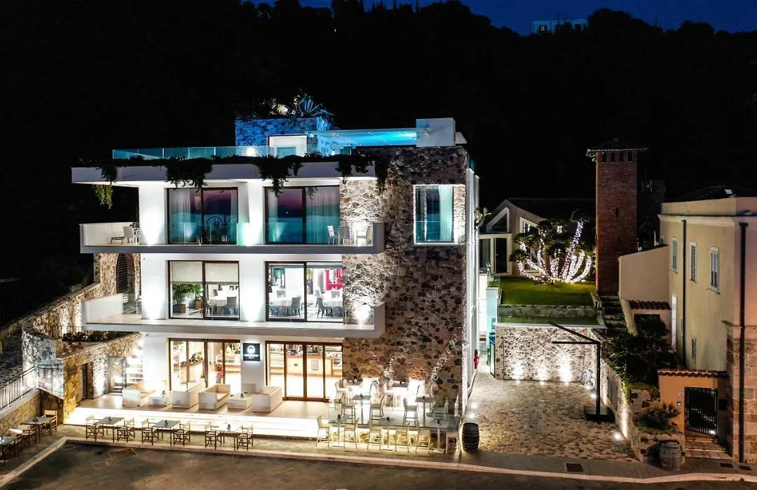 Ngonia Bay Boutique Hotel-1
