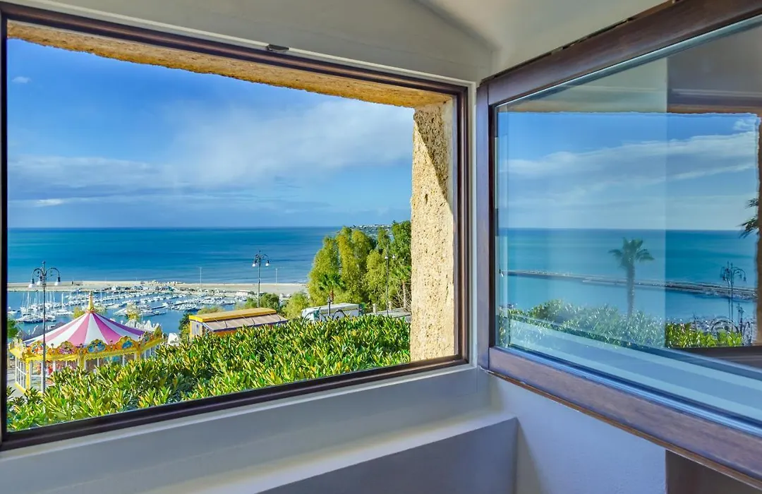 Le Maestranze Deluxe Rooms-1