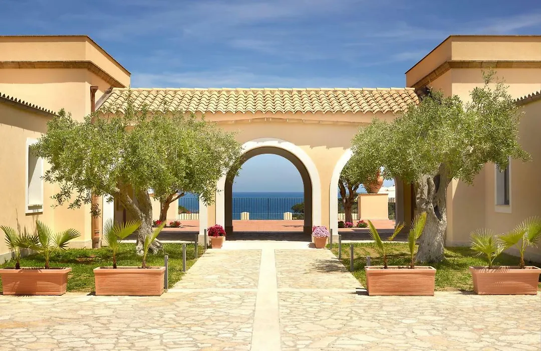 Hapimag Resort Cefalù-1