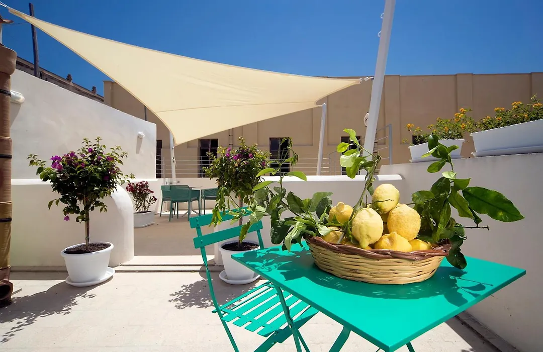 B&B Cantiere Dell'Anima - Rooms Of Art-1
