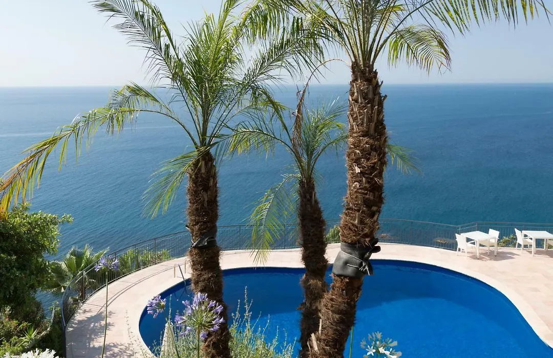 Crystal Sea Hotel-1