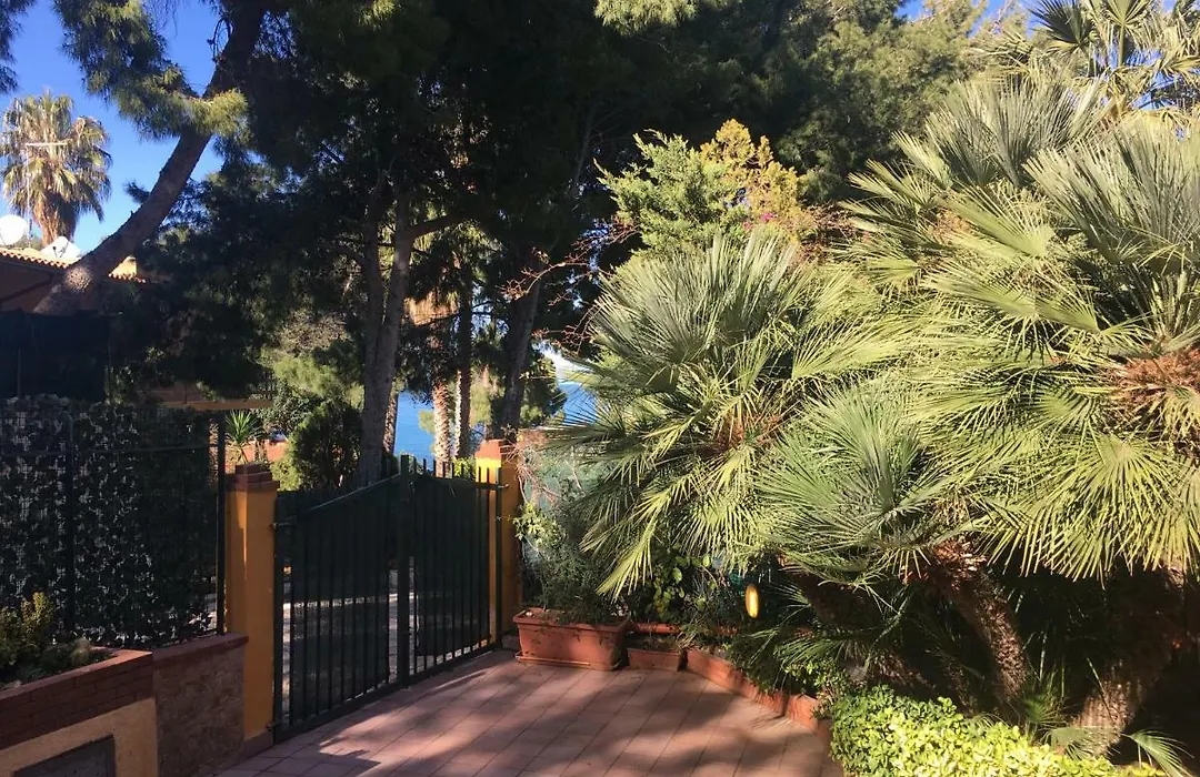 Appartamenti Cala Azzurra-1