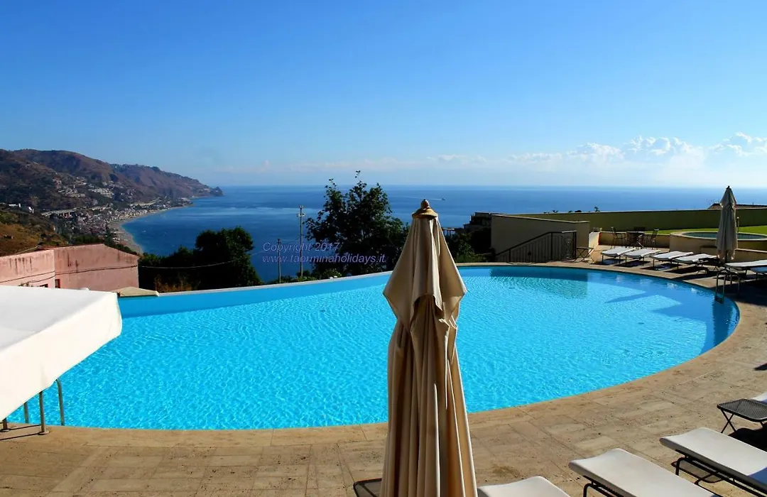 Taormina Chic Apartment-1