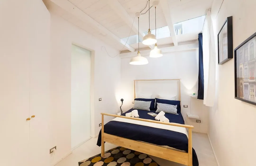 Cavour16 Suite-1