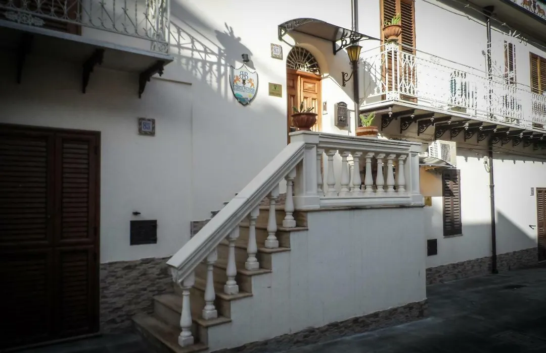 Guest House A Portapalermo-1