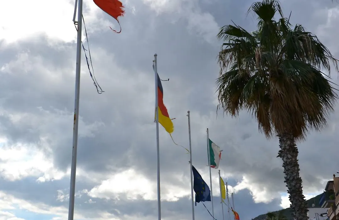 Hotel Caudullo-1