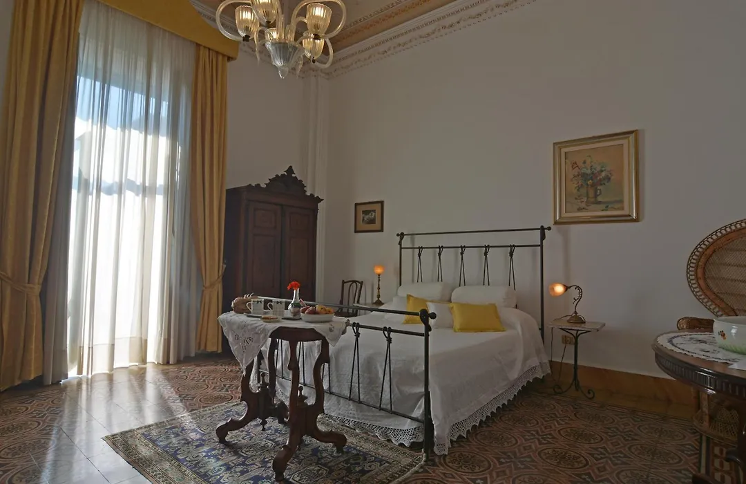 Palazzo Nicotra Dimora Storica-1