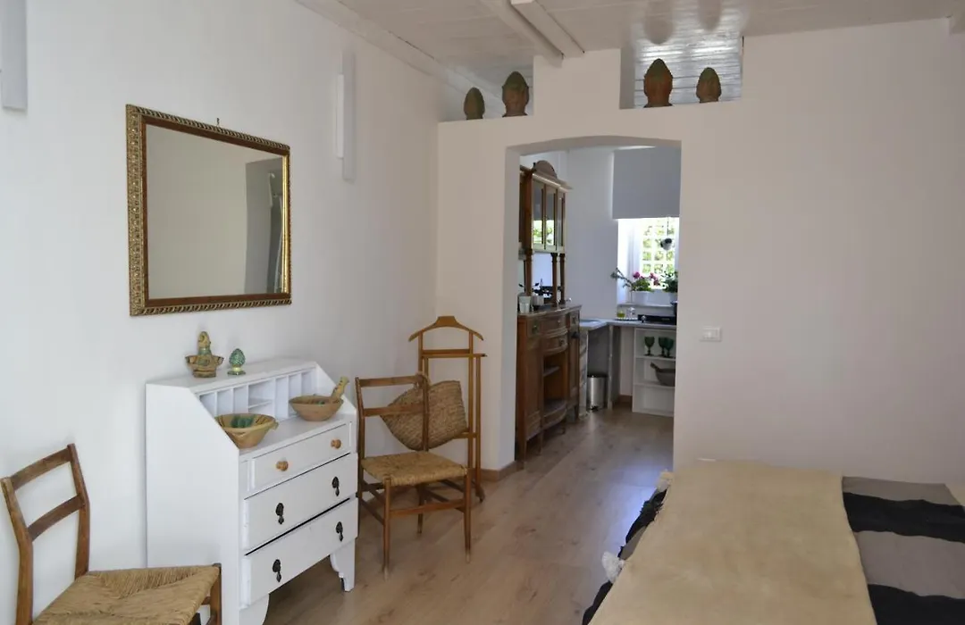 La Casetta Di Lucia-1