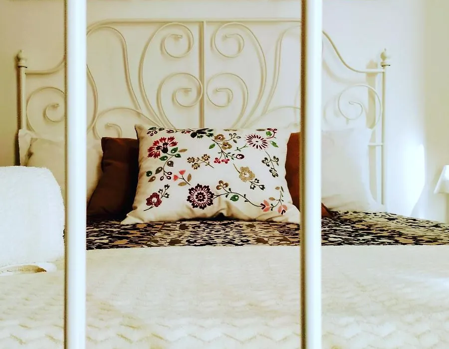 Dafni - Shabby Chic Guesthouse-1